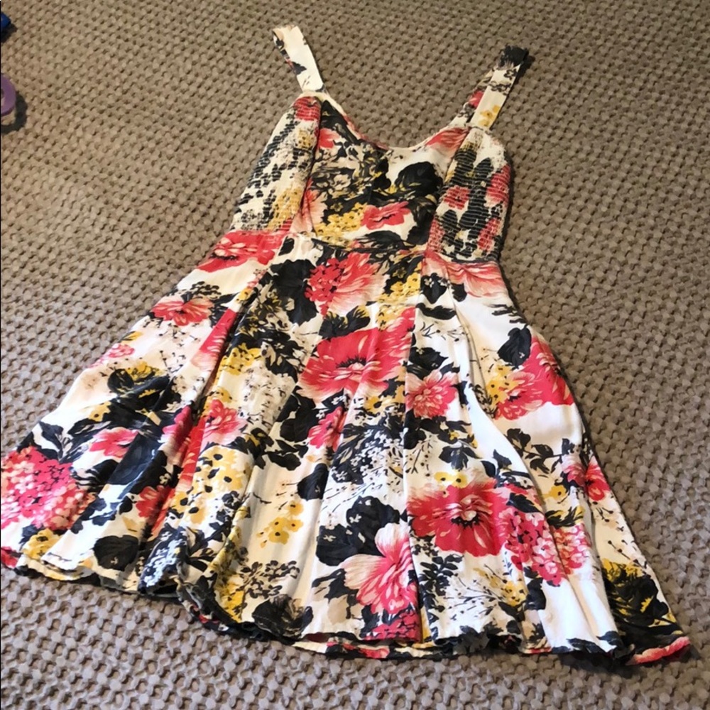 Floral kimchi blue dress with pockets